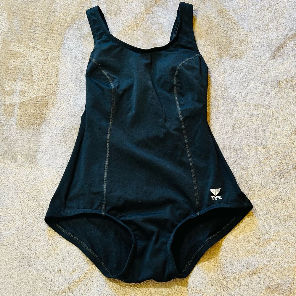 TYR black one piece swimsuit Size 6